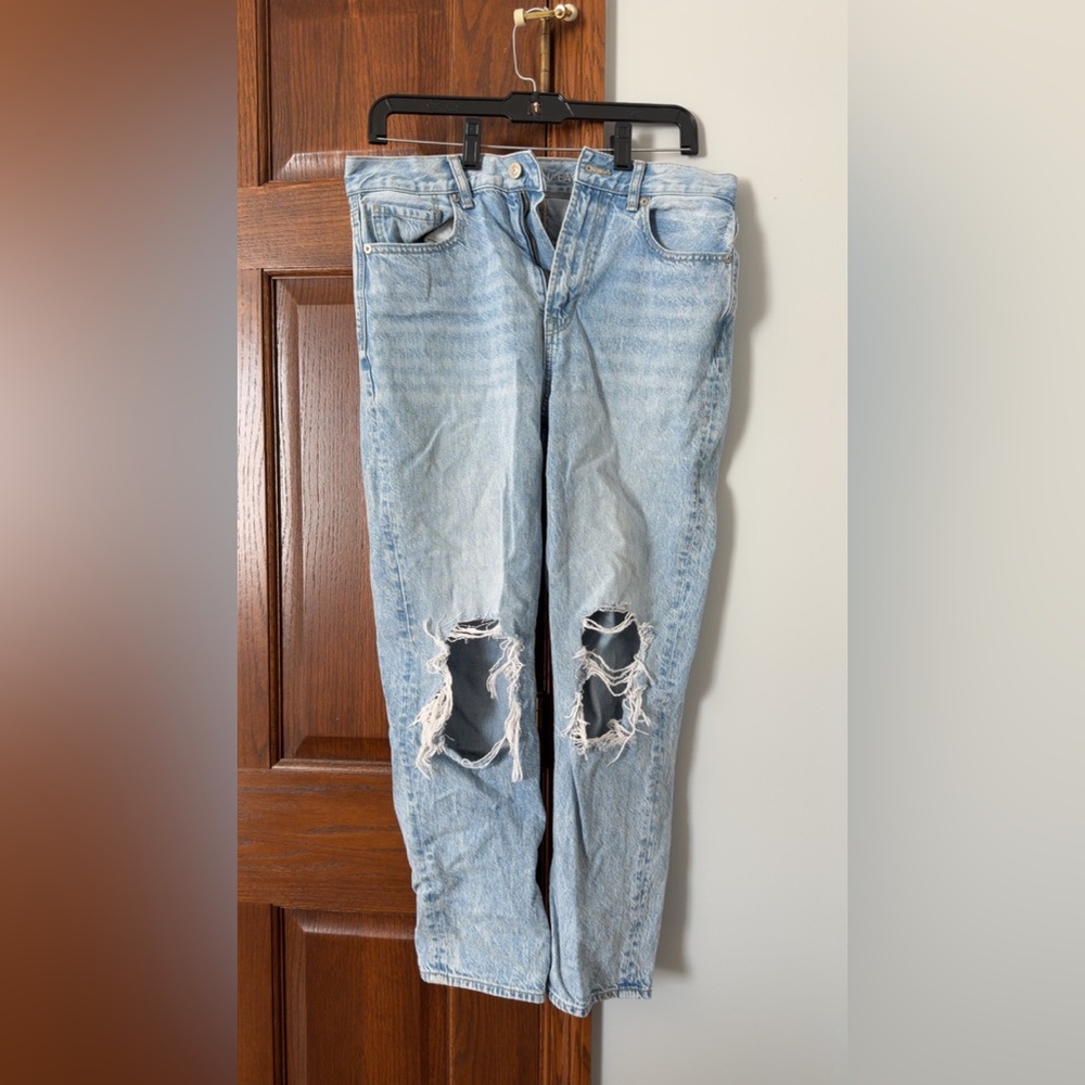 American Eagle Mom Jean